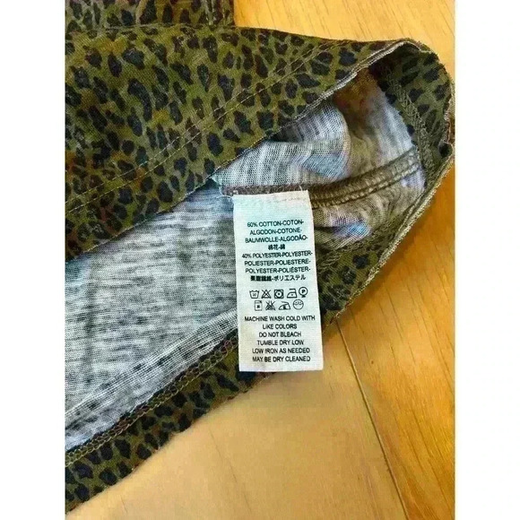 Free People Leopard Short Sleeve Shirt size XS - Picture 4 of 6